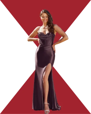 Vestido de fiesta largo satinado con cuerpo tipo corsé y apertura lateral